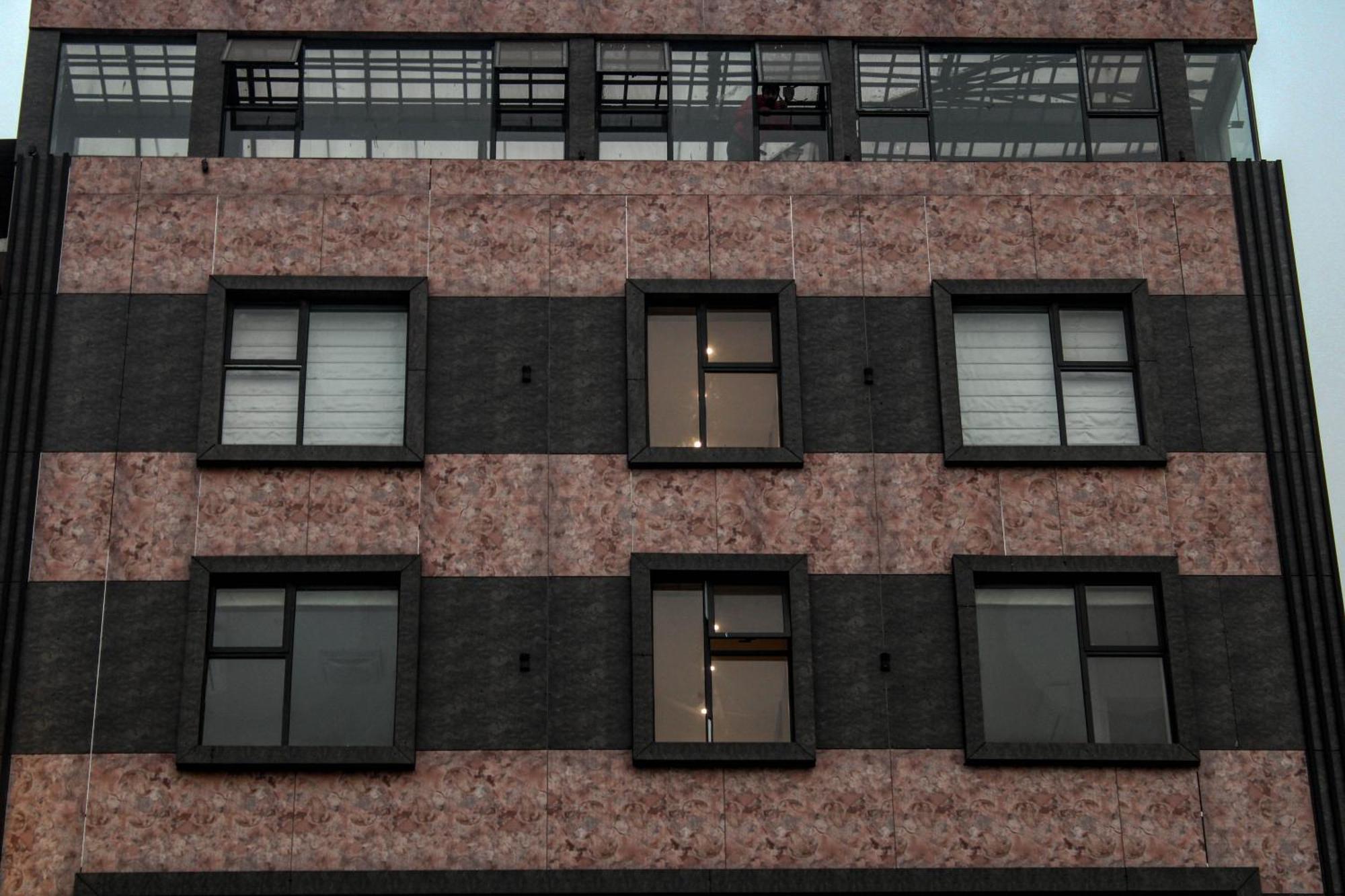 16 Avenue Hotel